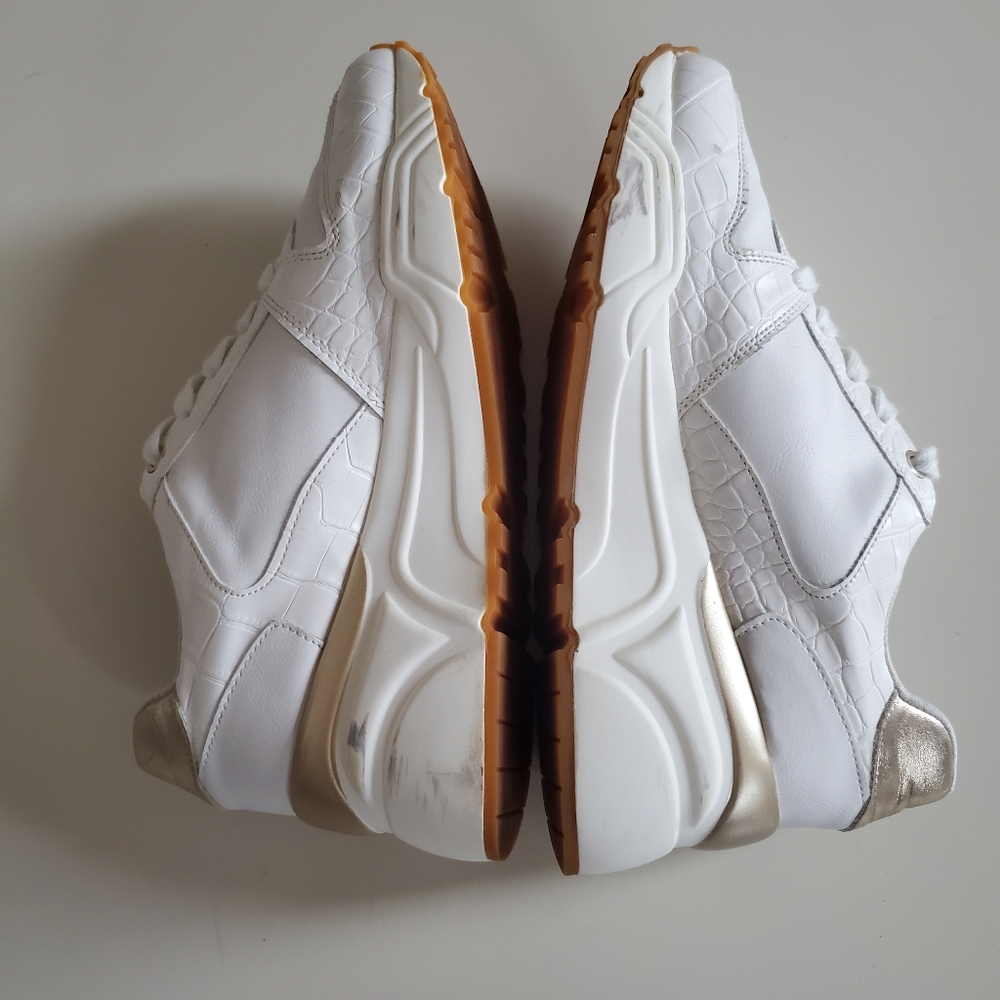 White with gold trim and side zipper runners - Picture 4 of 5
